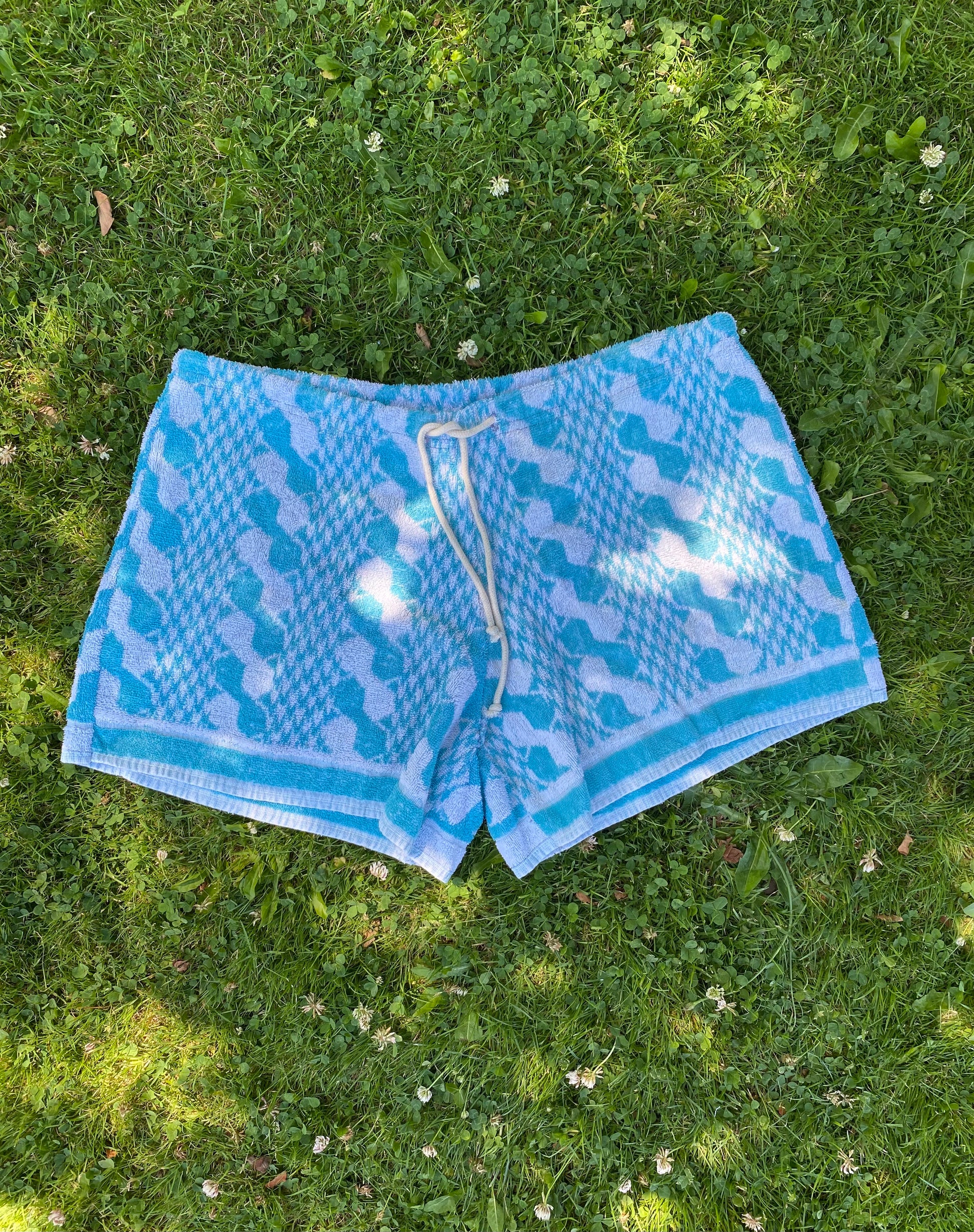 Elly short
